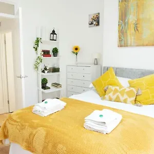  Apartment King's